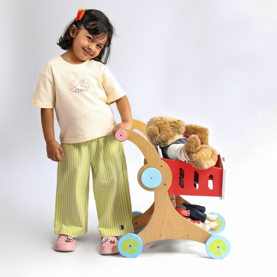 Chillin' bunnies tee